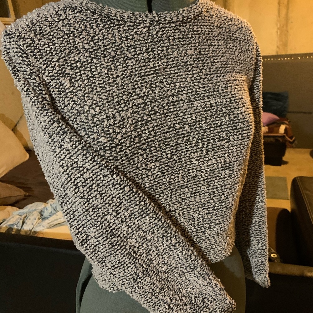 Sweater - Picture 3 of 4